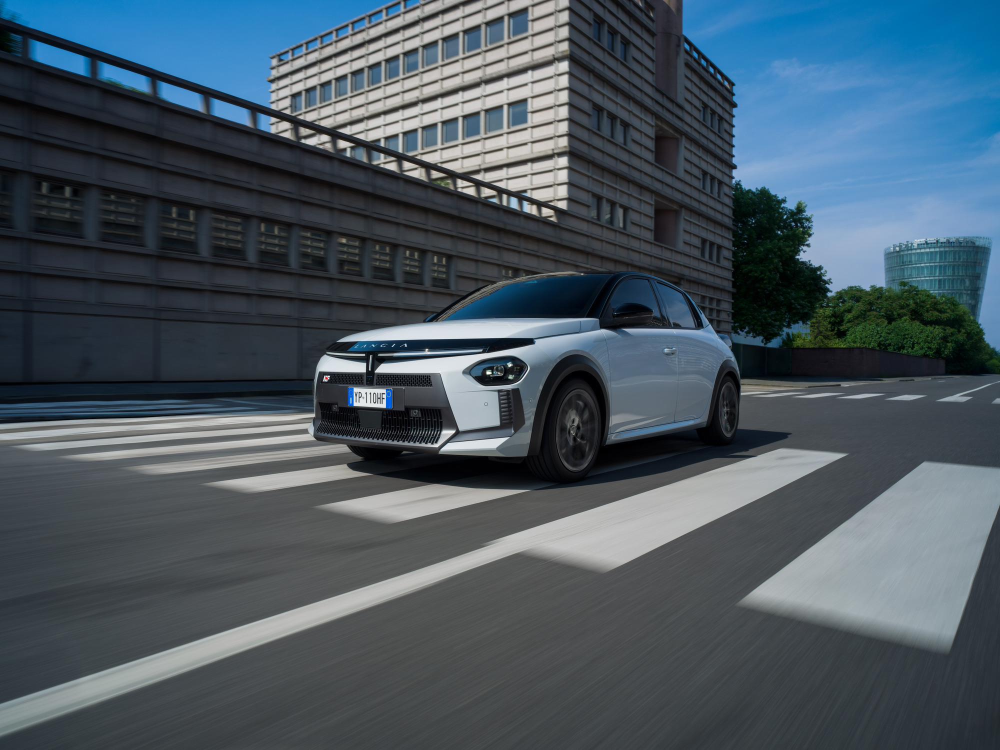 Lancia valide ses plus de 100 immatriculations en France chaque mois !