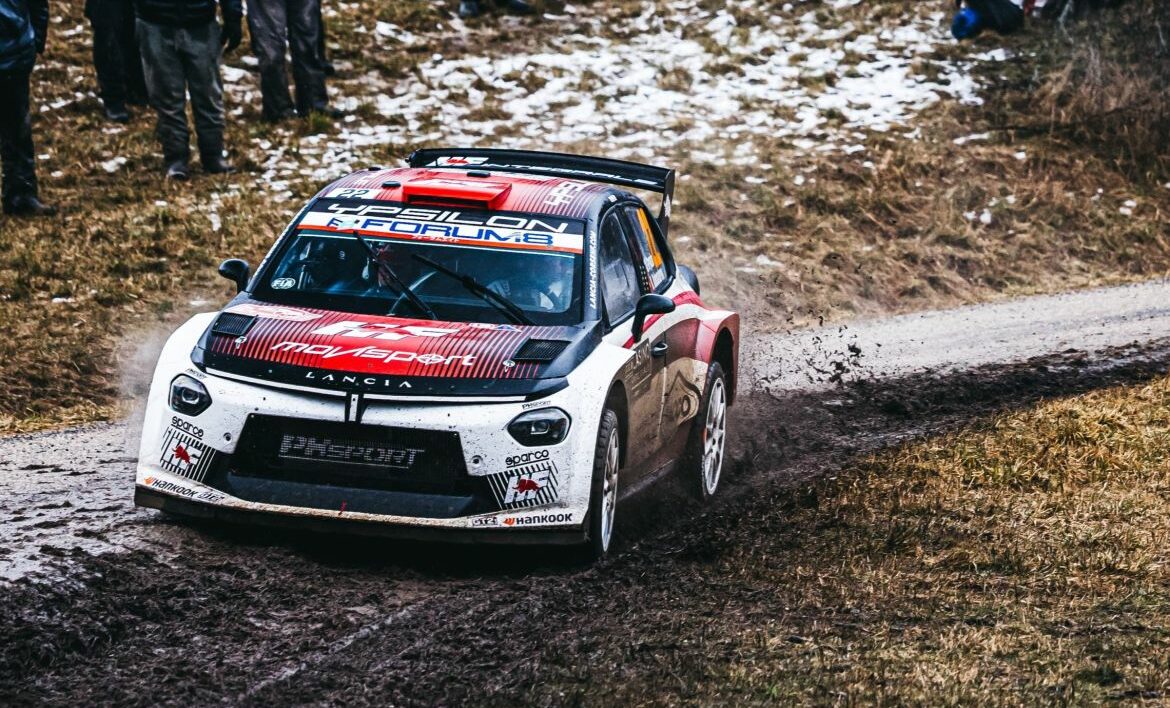 Objectif Terre : Lancia Corse lance l&rsquo;Ypsilon HF Integrale au Rally Città di Foligno