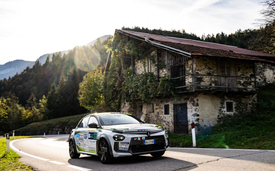 EcoDolomites GT 2026 : Victoire historique pour la Lancia Ypsilon HF et le duo Guerrini-Prusak en FIA EcoRally Cup